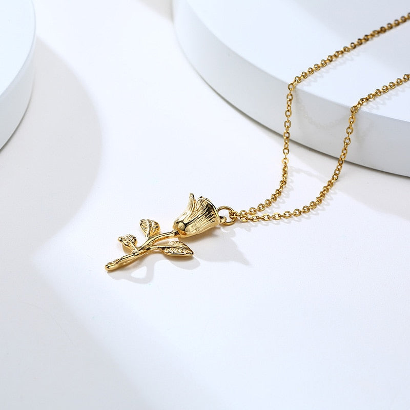 Collier pendentif fleur de Rose