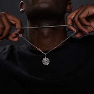 Collier pendentif boussole