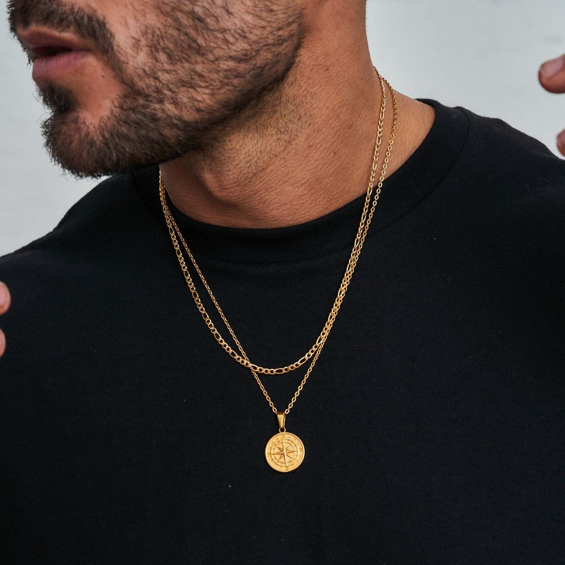 Collier pendentif boussole